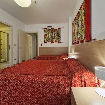 Flat With A Relaxing Sunny Terrace Μπιμπιόνε