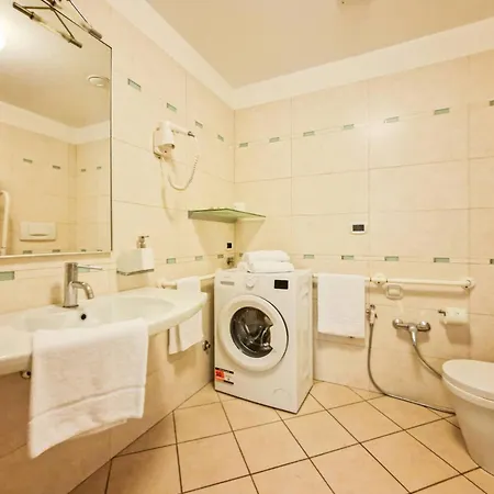 Διαμέρισμα Flat With A Relaxing Sunny Terrace