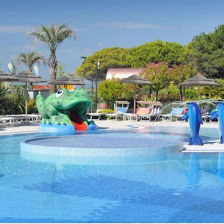Flat With A Relaxing Sunny Terrace Apartament Bibione